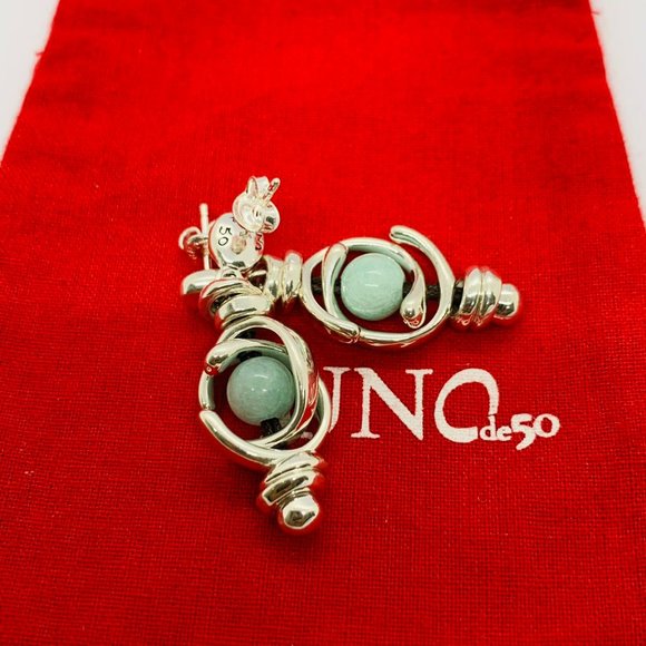 UNO de 50 PLANETS EARRINGS-a unique dual moon design with a central amazonite - Picture 10 of 10